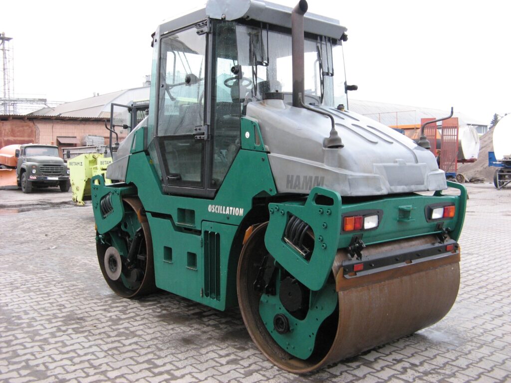 Каток HAMM DV 70 VO