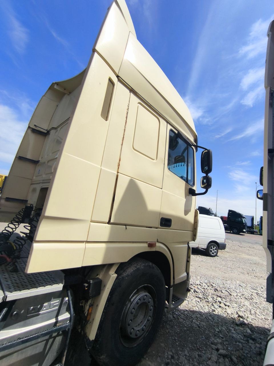 DAF XF 105.460