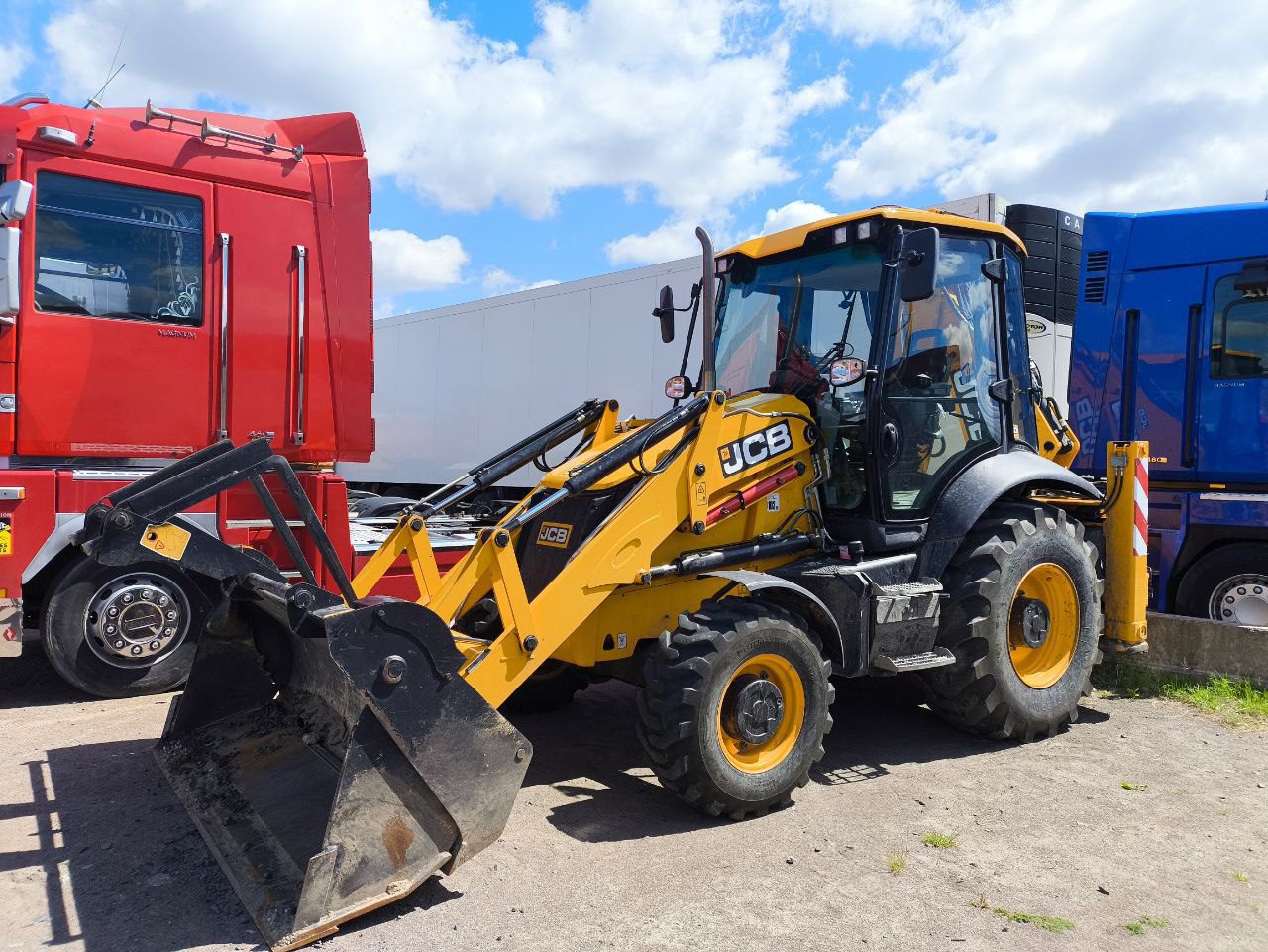 Екскаватор колісний JCB 3CX