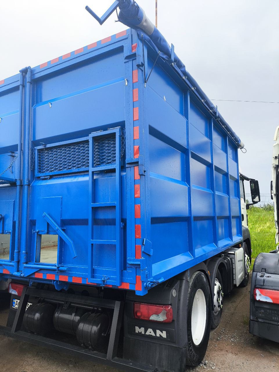 Самоскид MAN TGS 24.460
