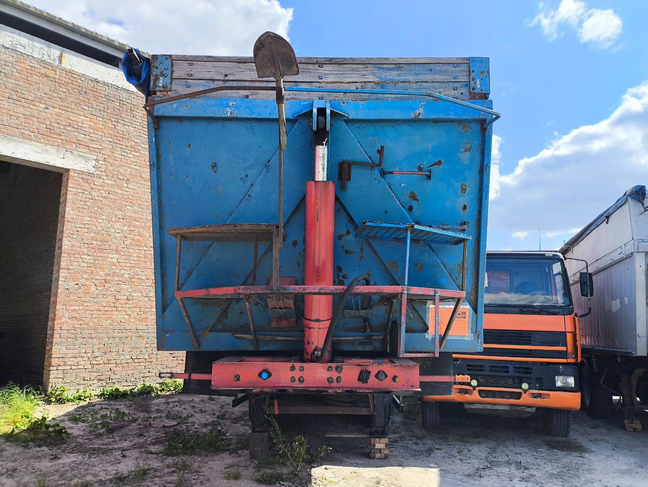 Самоскид WZM