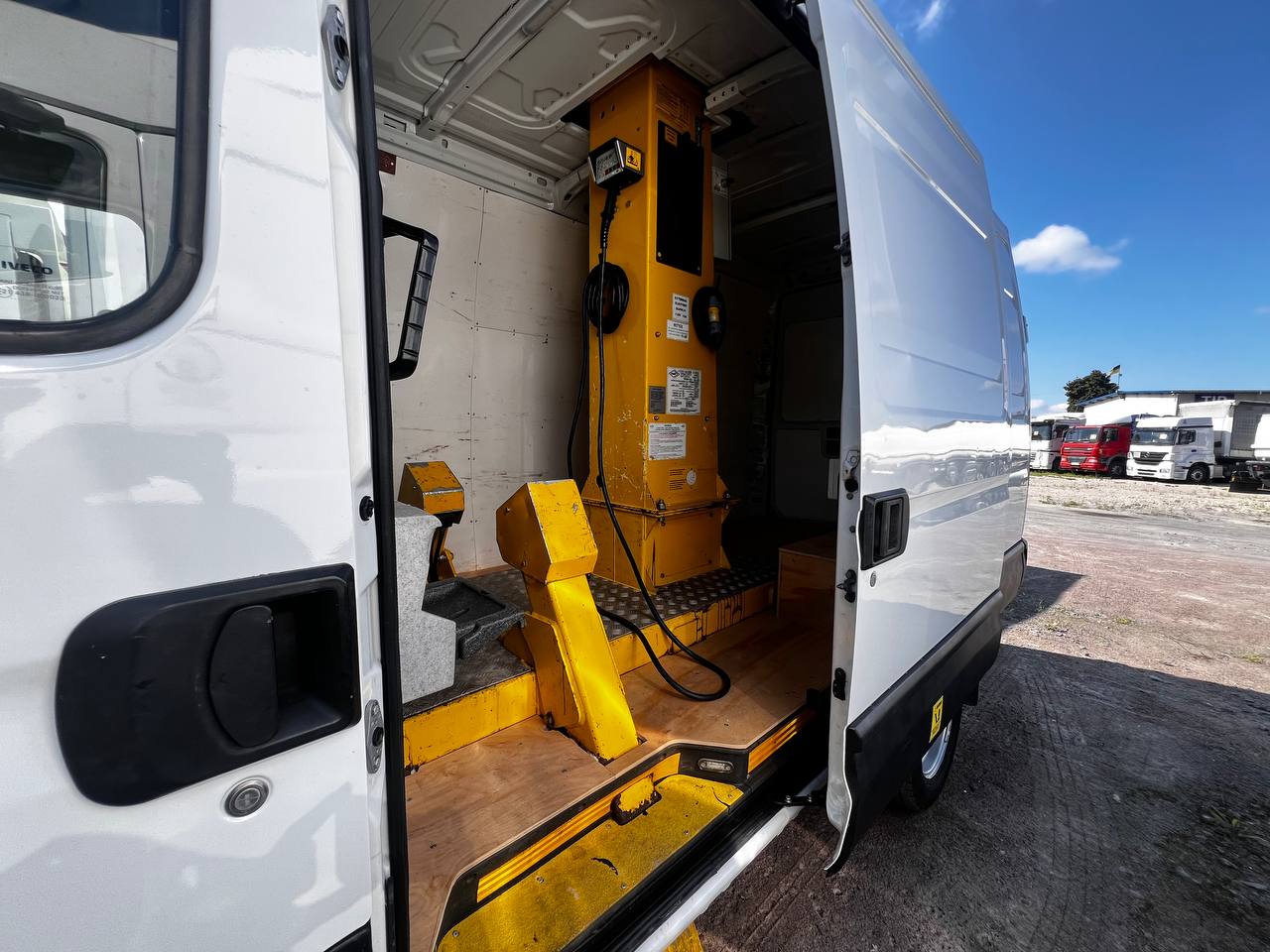 Автовишка IVECO DAILY 50C15H