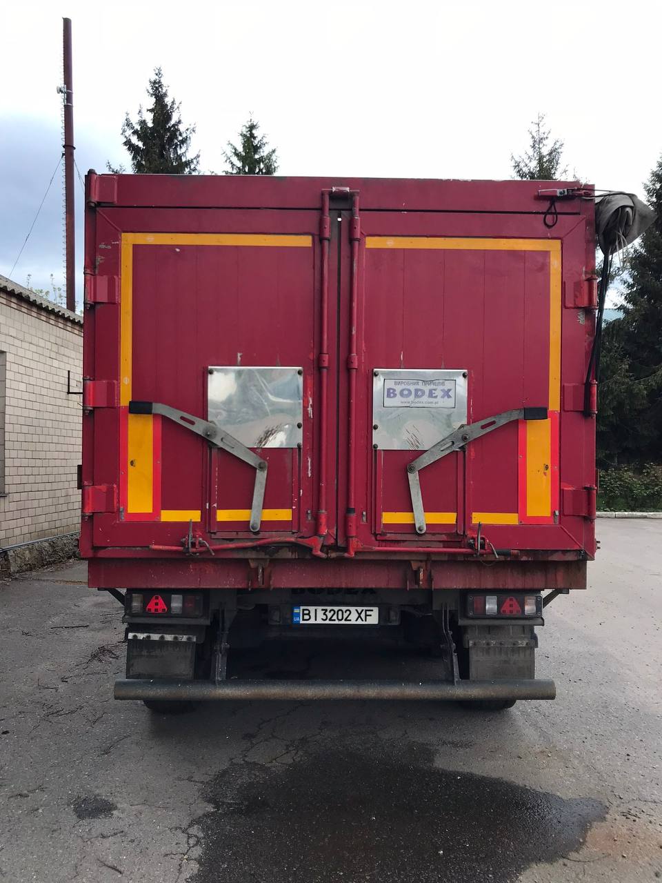 Самоскид TOHAP