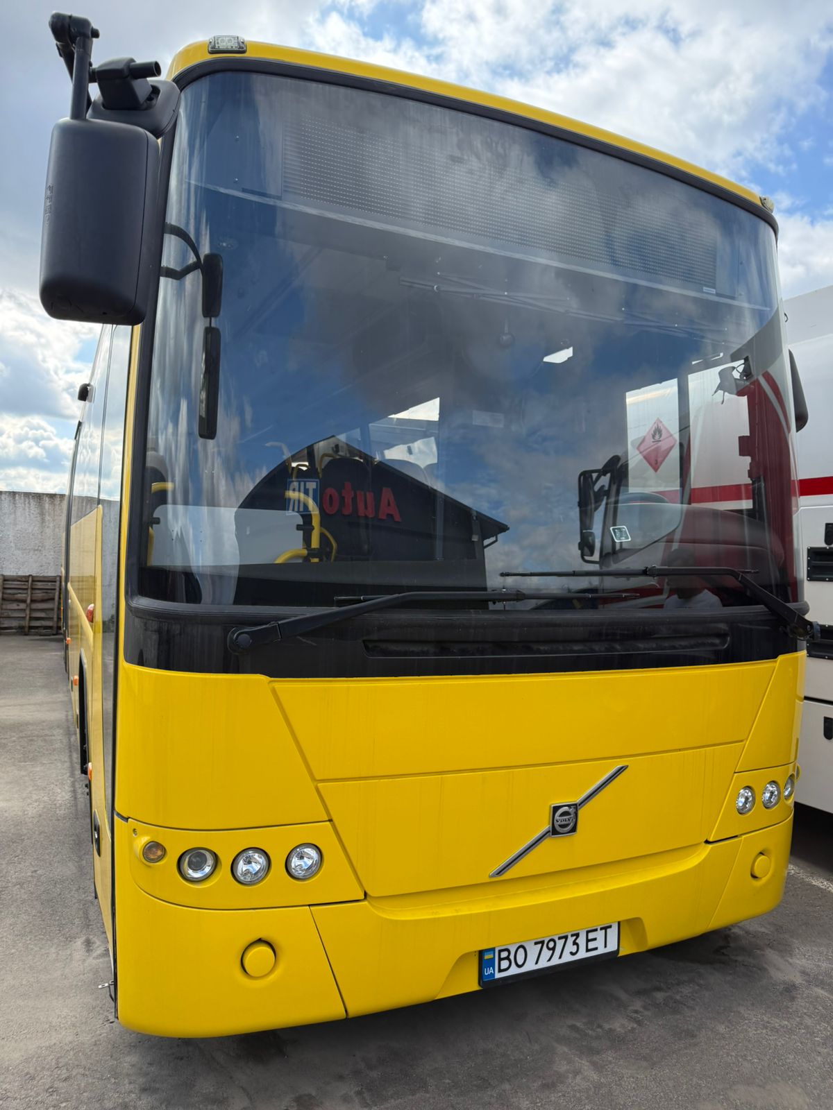 Автобус Volvo 8700 (B7 R)