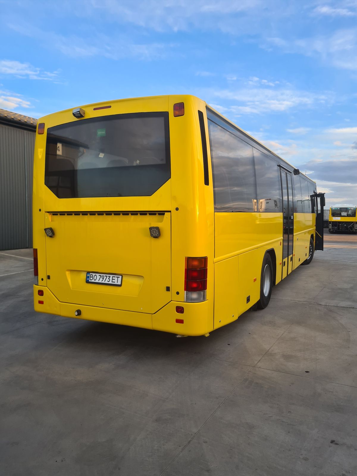 Автобус Volvo 8700 (B7 R)