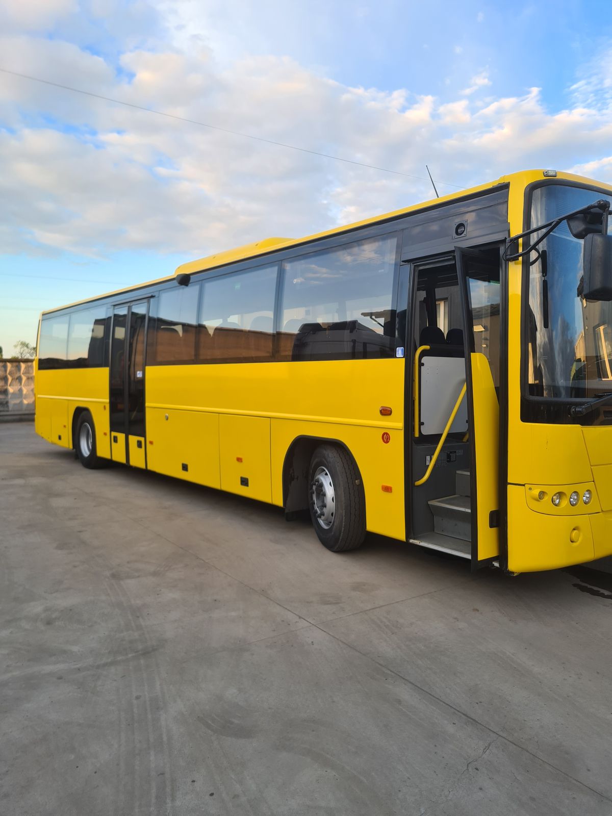 Автобус Volvo 8700 (B7 R)