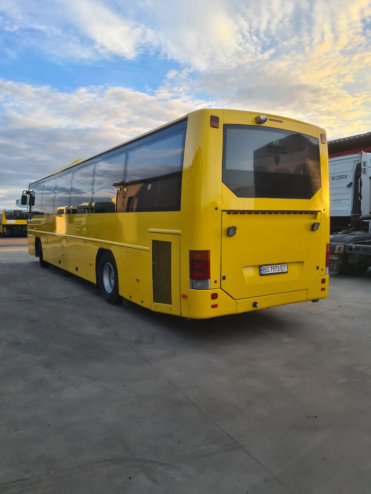 Автобус Volvo 8700 (B7 R)
