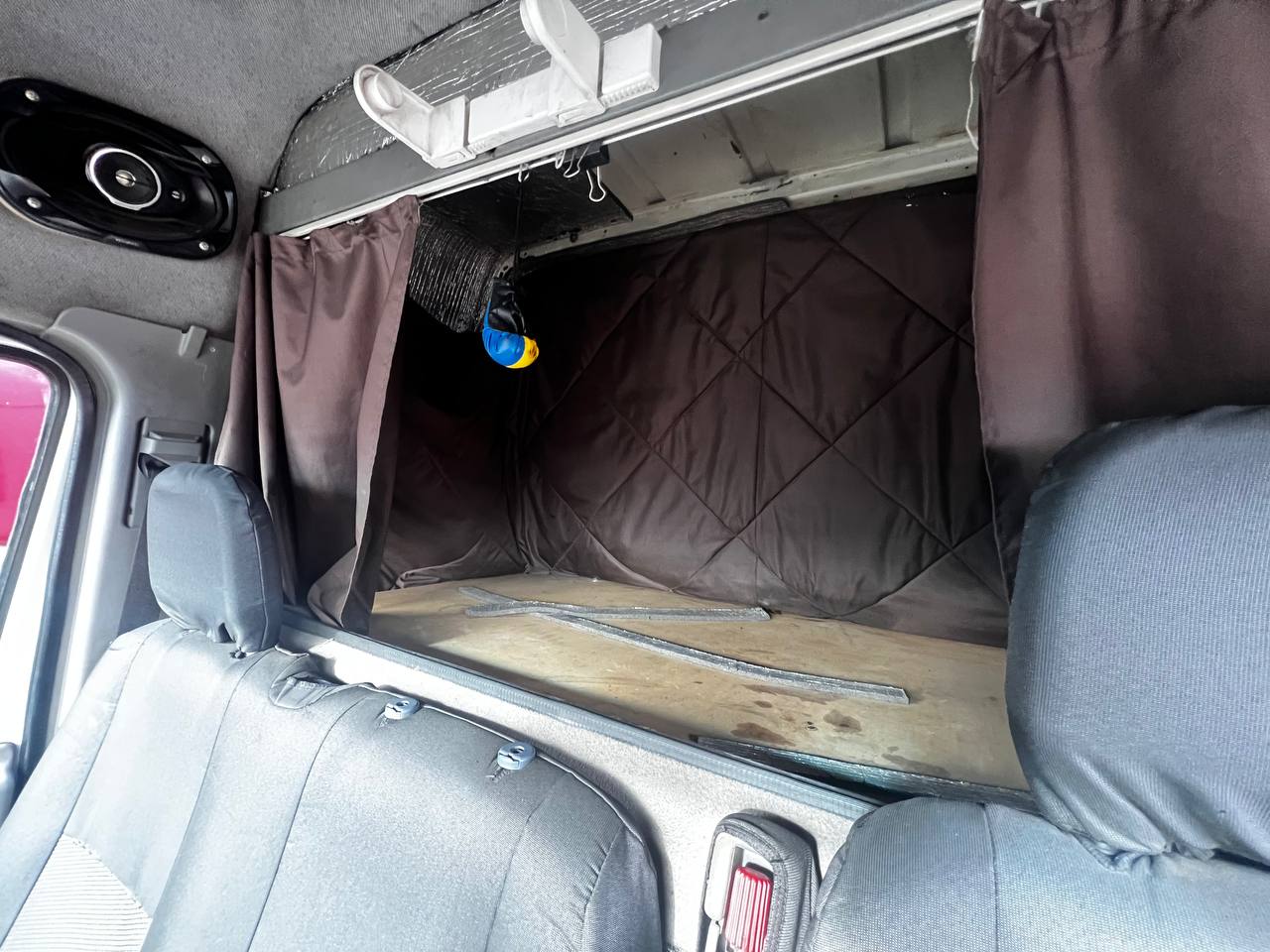 Вантажний Volkswagen LT