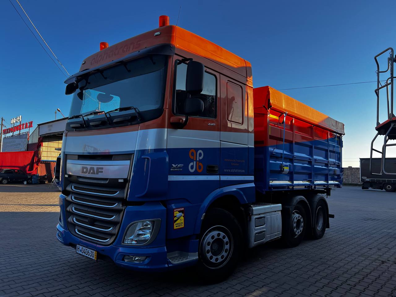 Самоскид DAF XF 440 FTG