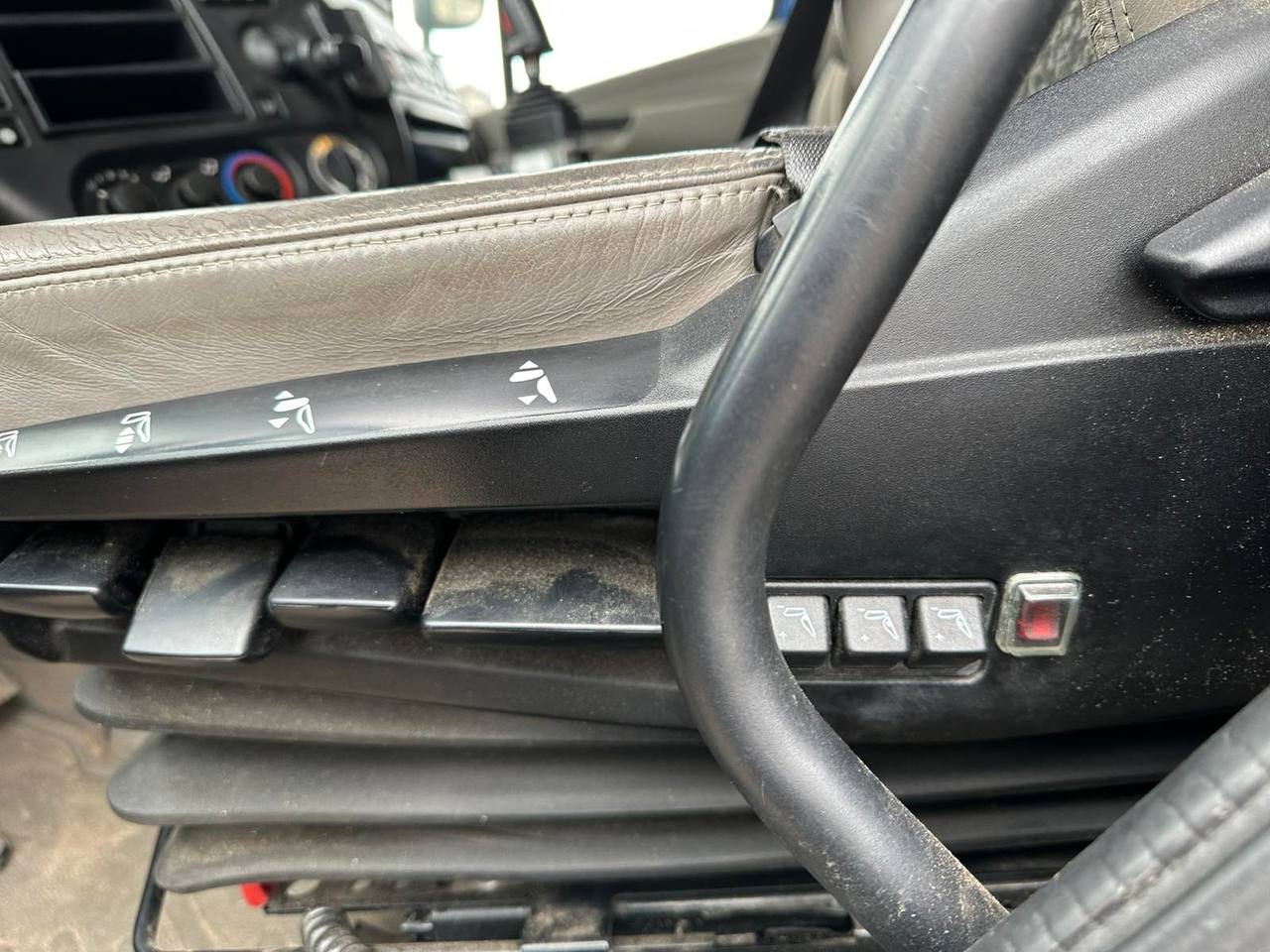 Самоскид DAF CF 85.360