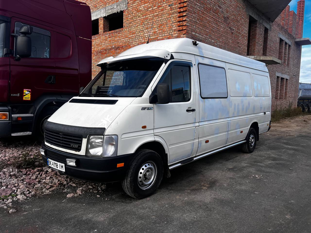 Вантажний Volkswagen LT