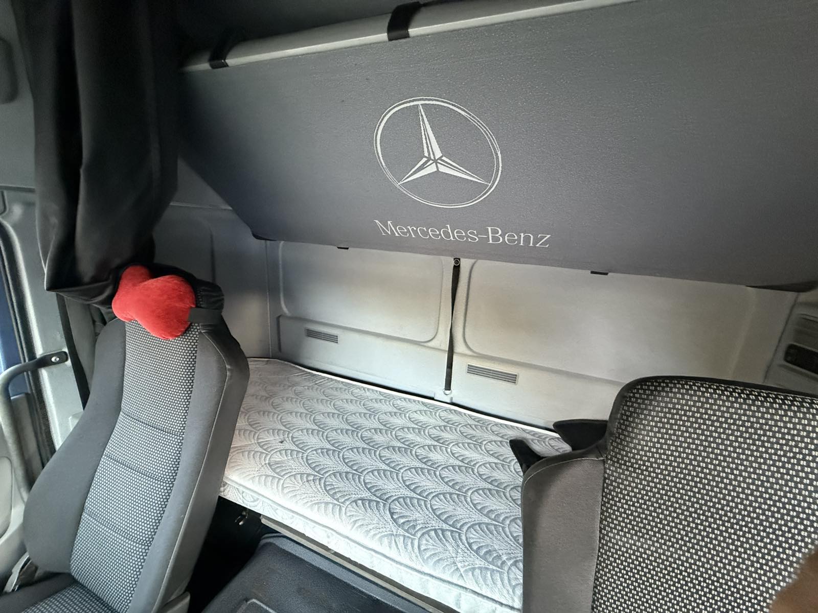 Тентований Mercedes-Benz ATEGO 1224L