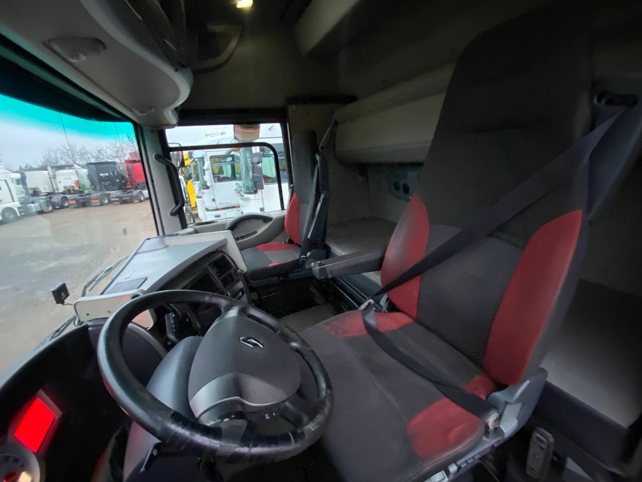 Renault Magnum 520 DXI