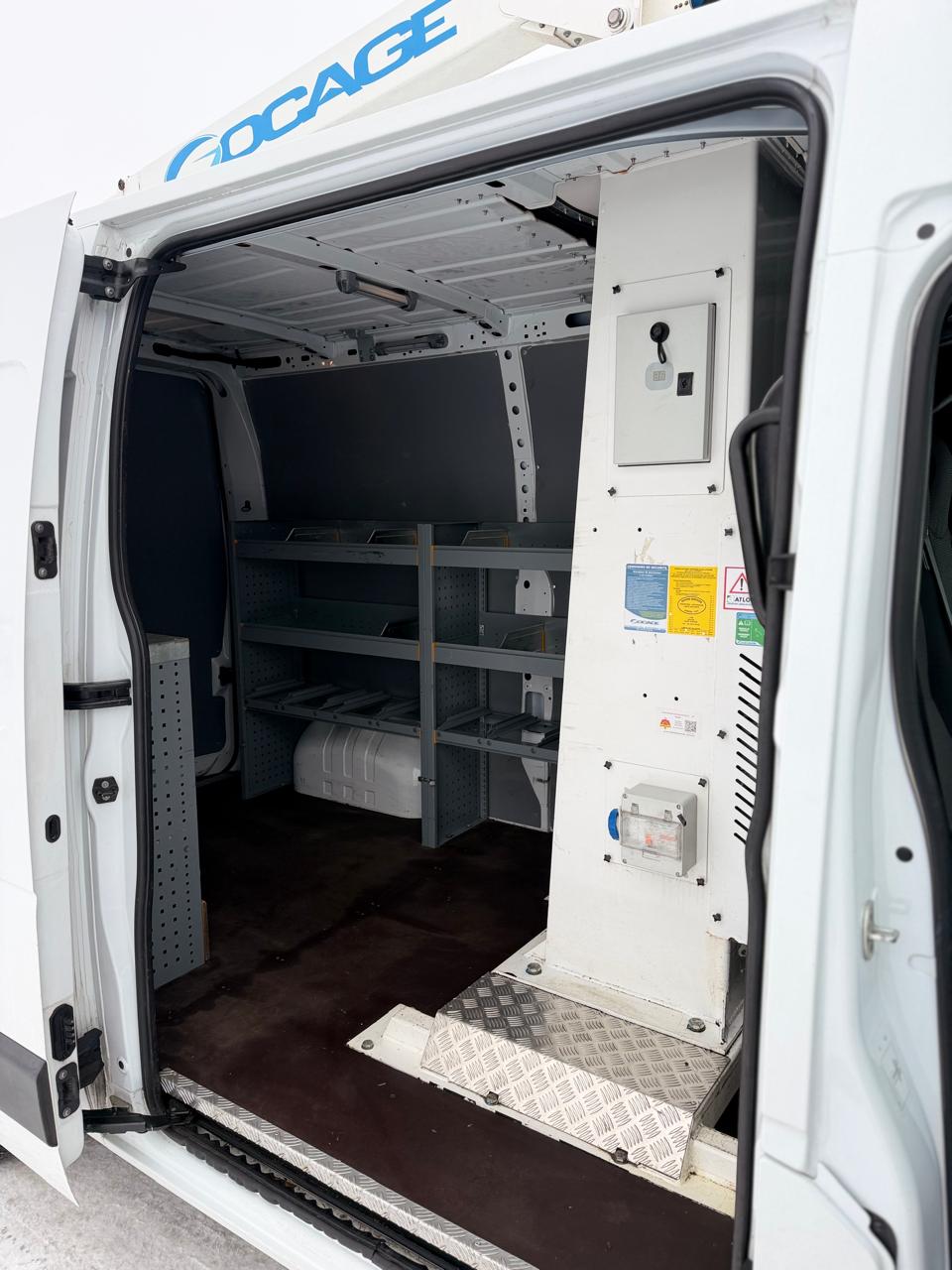 Автовишка Renault Master