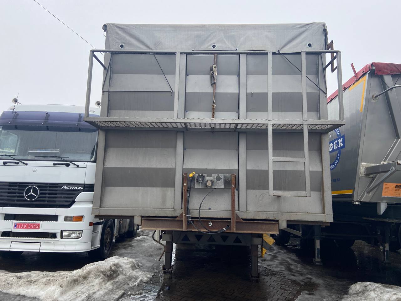 Самоскид HUMBAUR