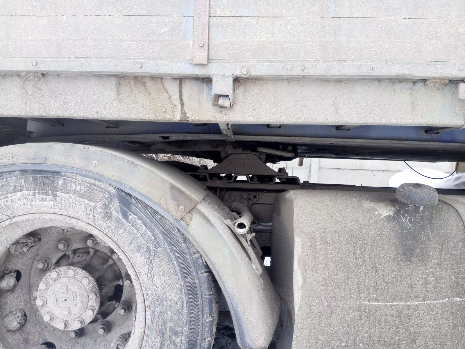 Тентований (Мішок) FRUEHAUF