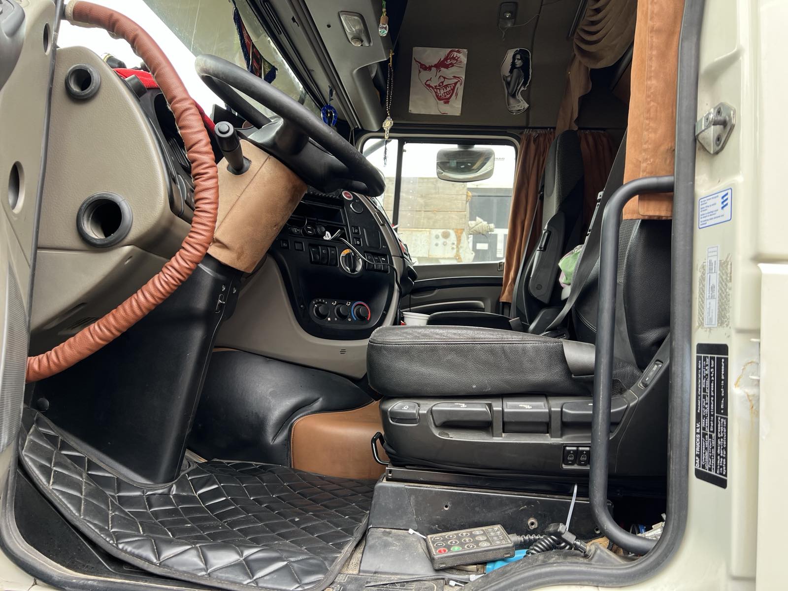 DAF XF 105.460
