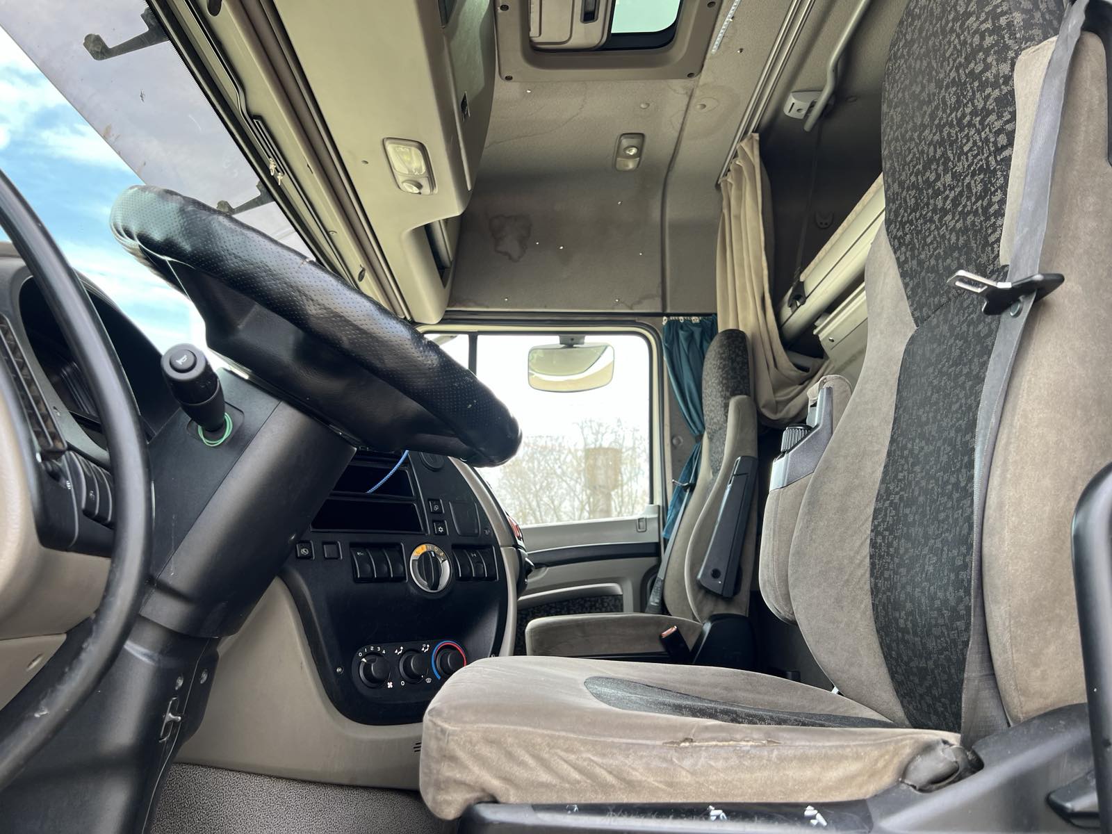 DAF XF 105.460