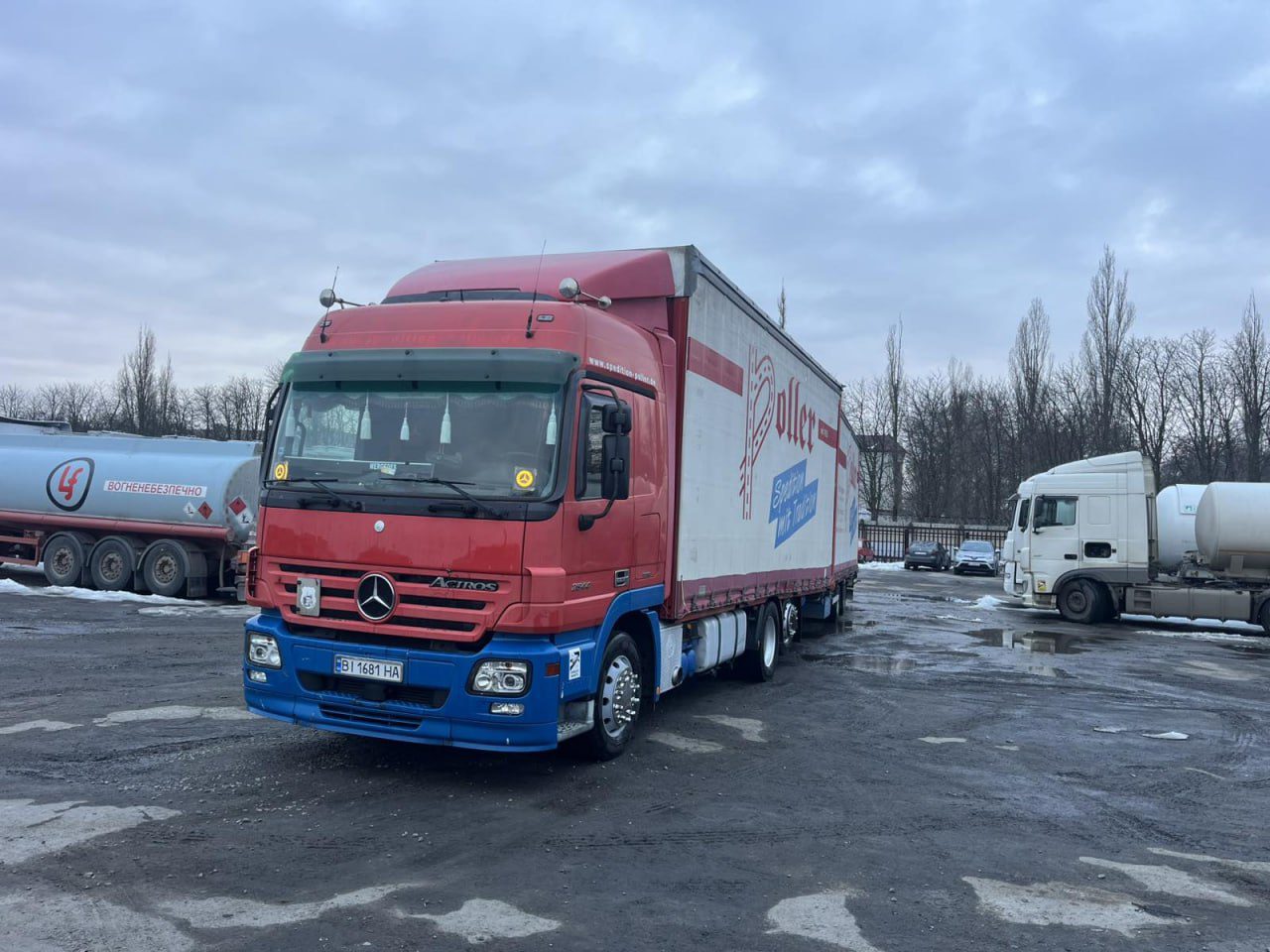 Тентований Mercedes-Benz ACTROS 2544