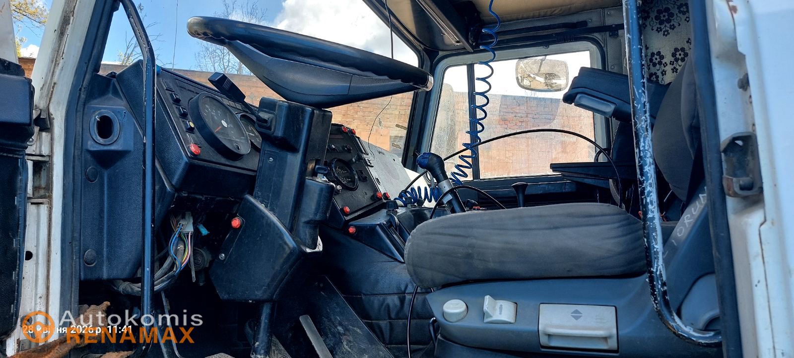 Самоскид МАЗ 551605