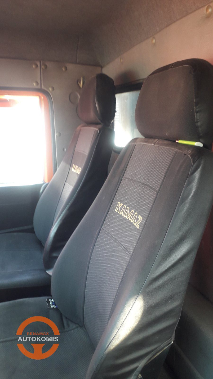 Самоскид КамАЗ 6520