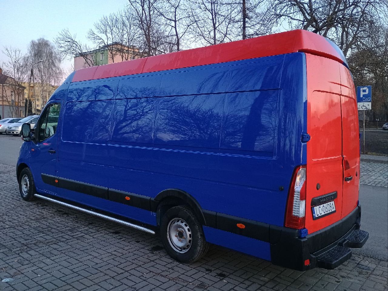 Вантажний Renault Master