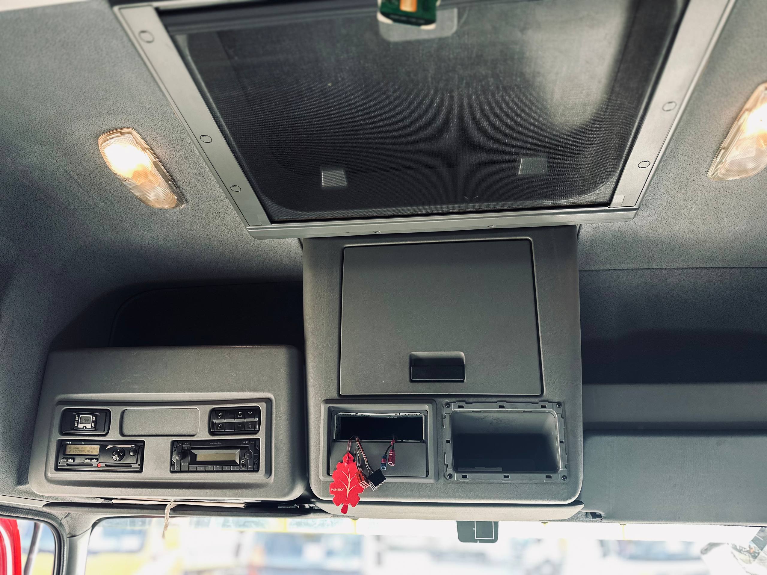 Тентований Mercedes-Benz ATEGO 1221 L