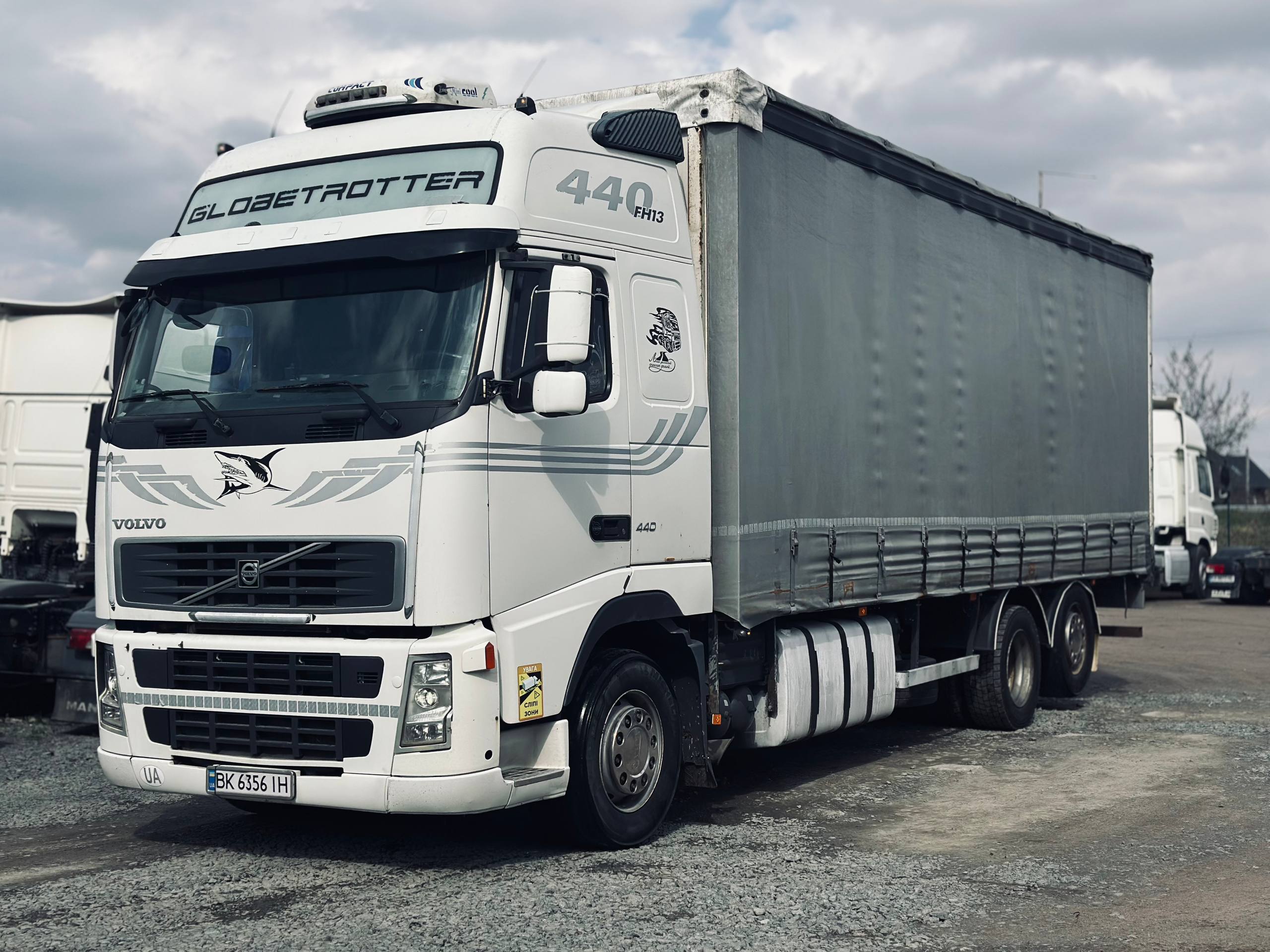 Тентований Volvo FH 13.440