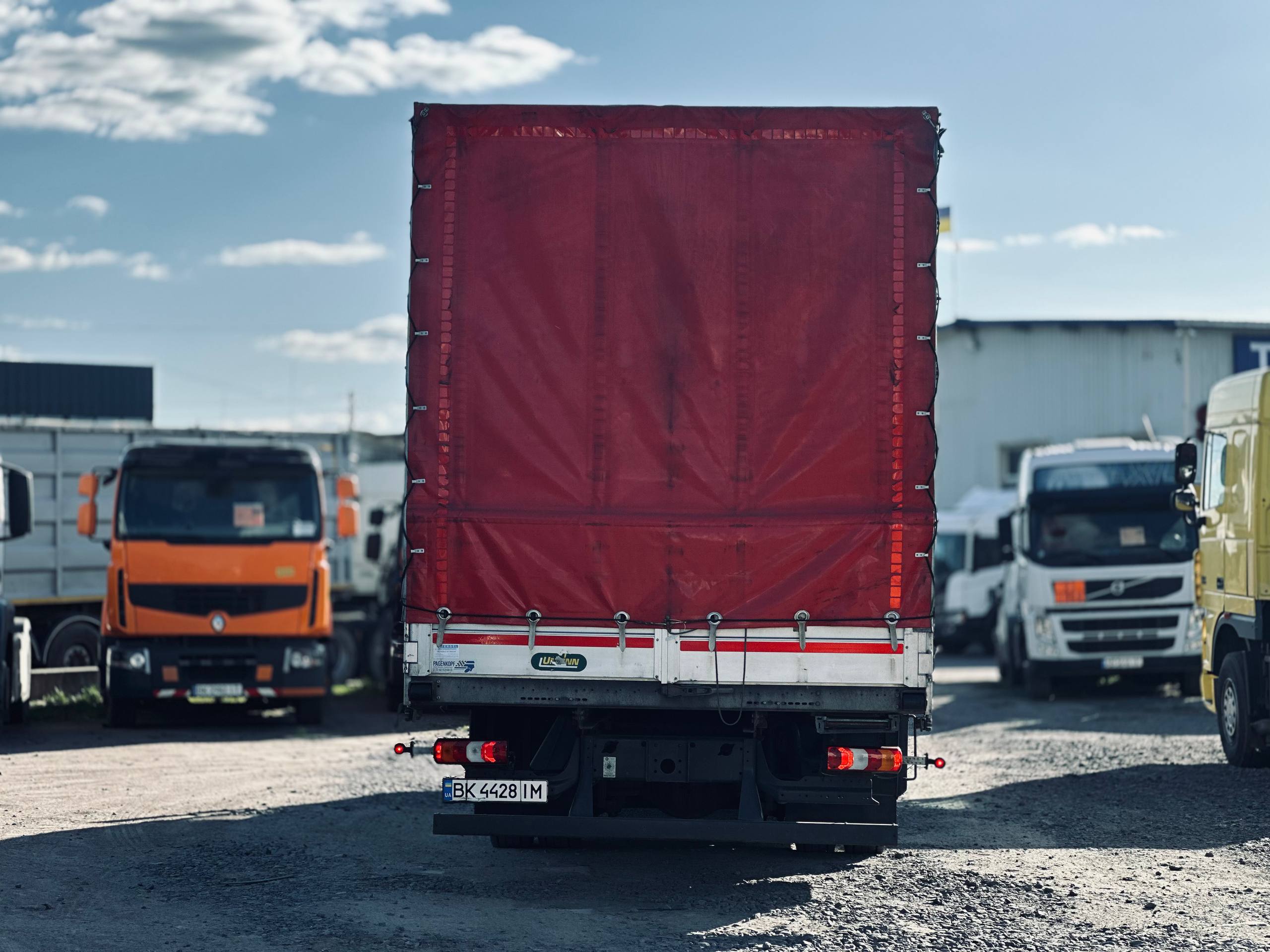 Тентований Mercedes-Benz ATEGO 1221 L