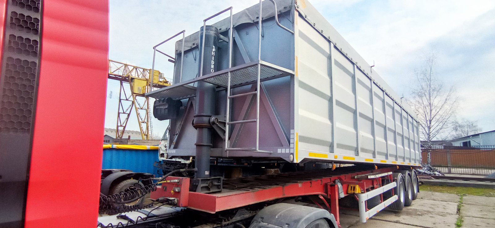 Самоскид FRUEHAUF