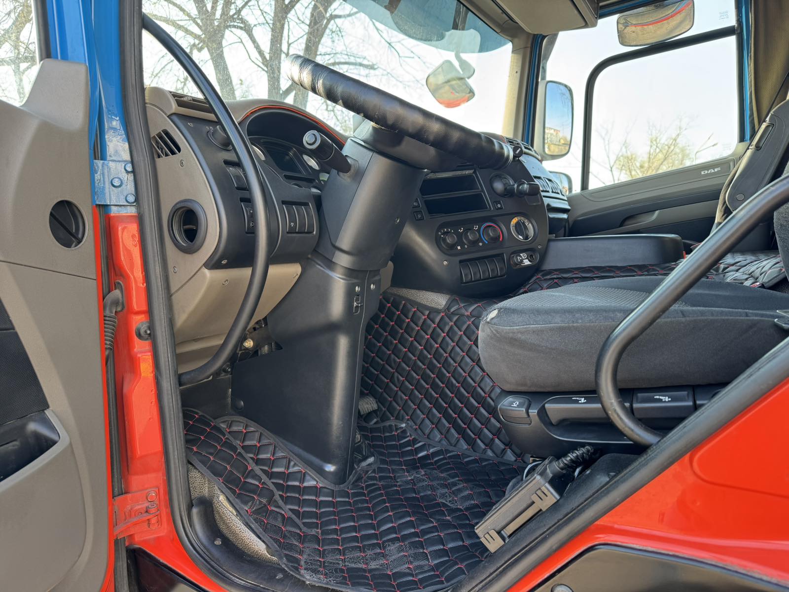 DAF CF 85.360