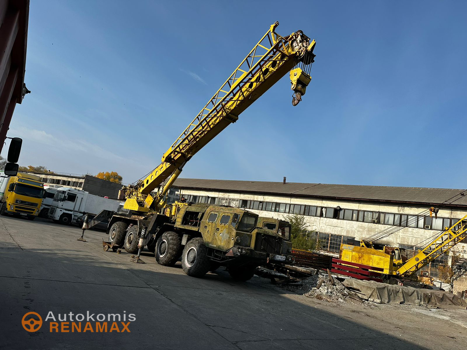 Автокран МАЗ 73101 (Ураган)