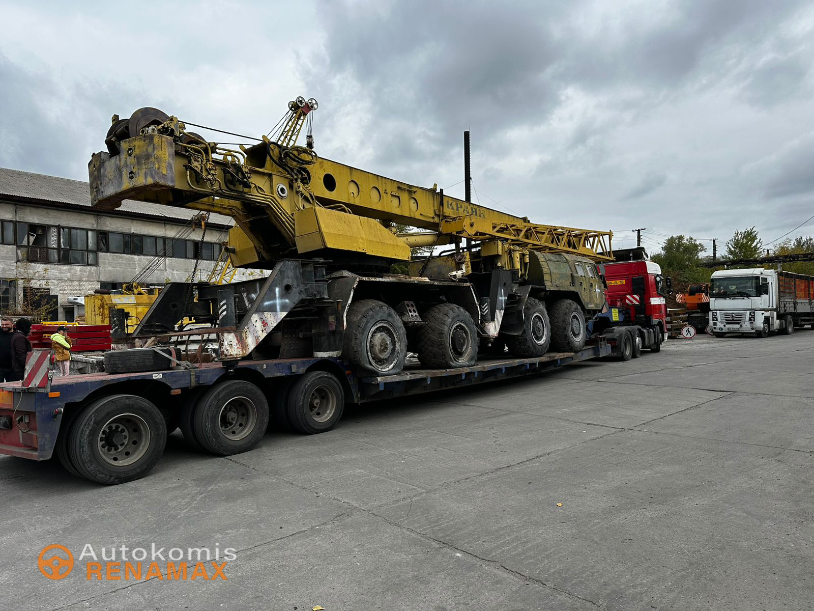 Автокран МАЗ 73101 (Ураган)