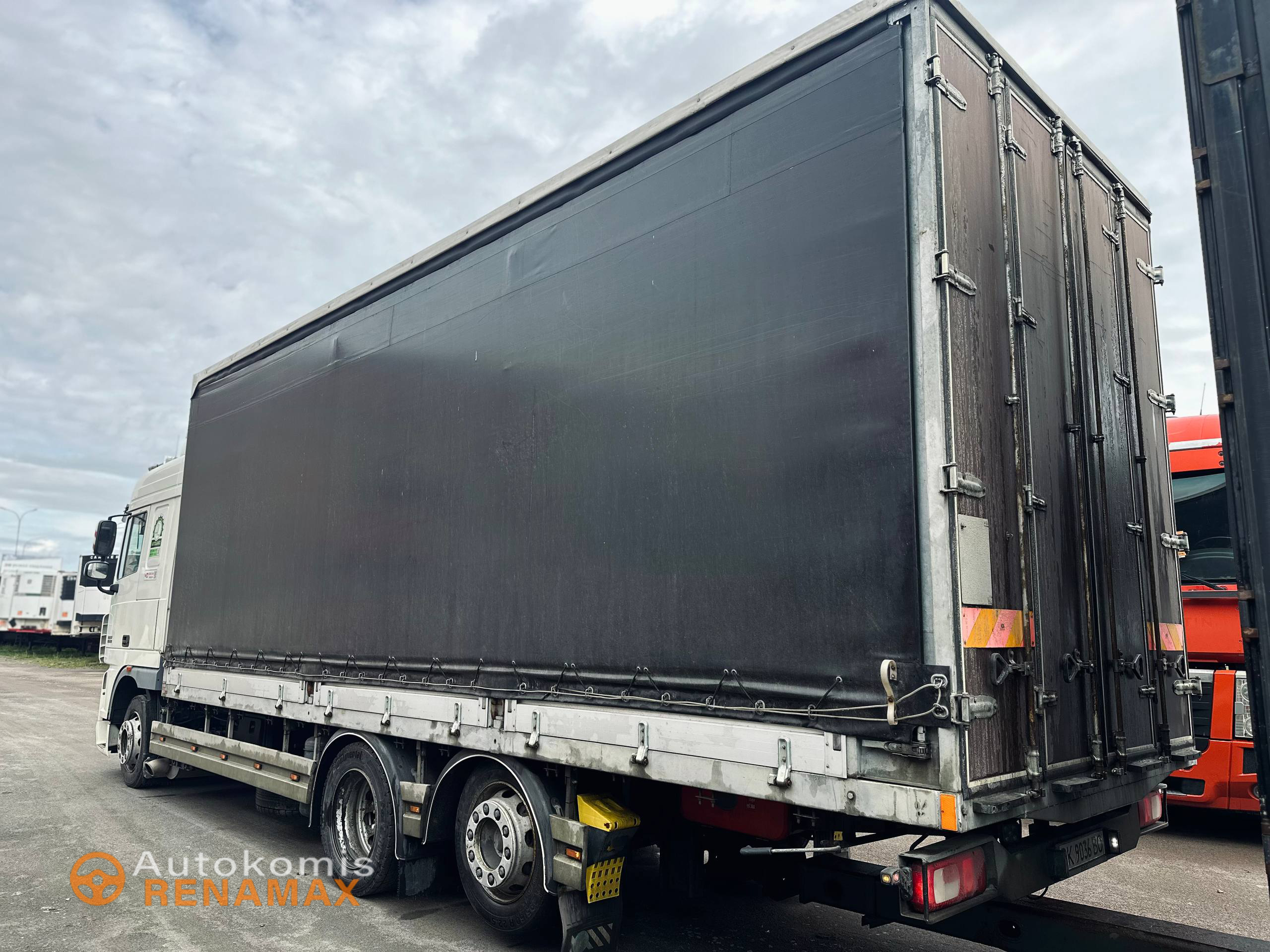 Тентований DAF XF 105.510 FAR