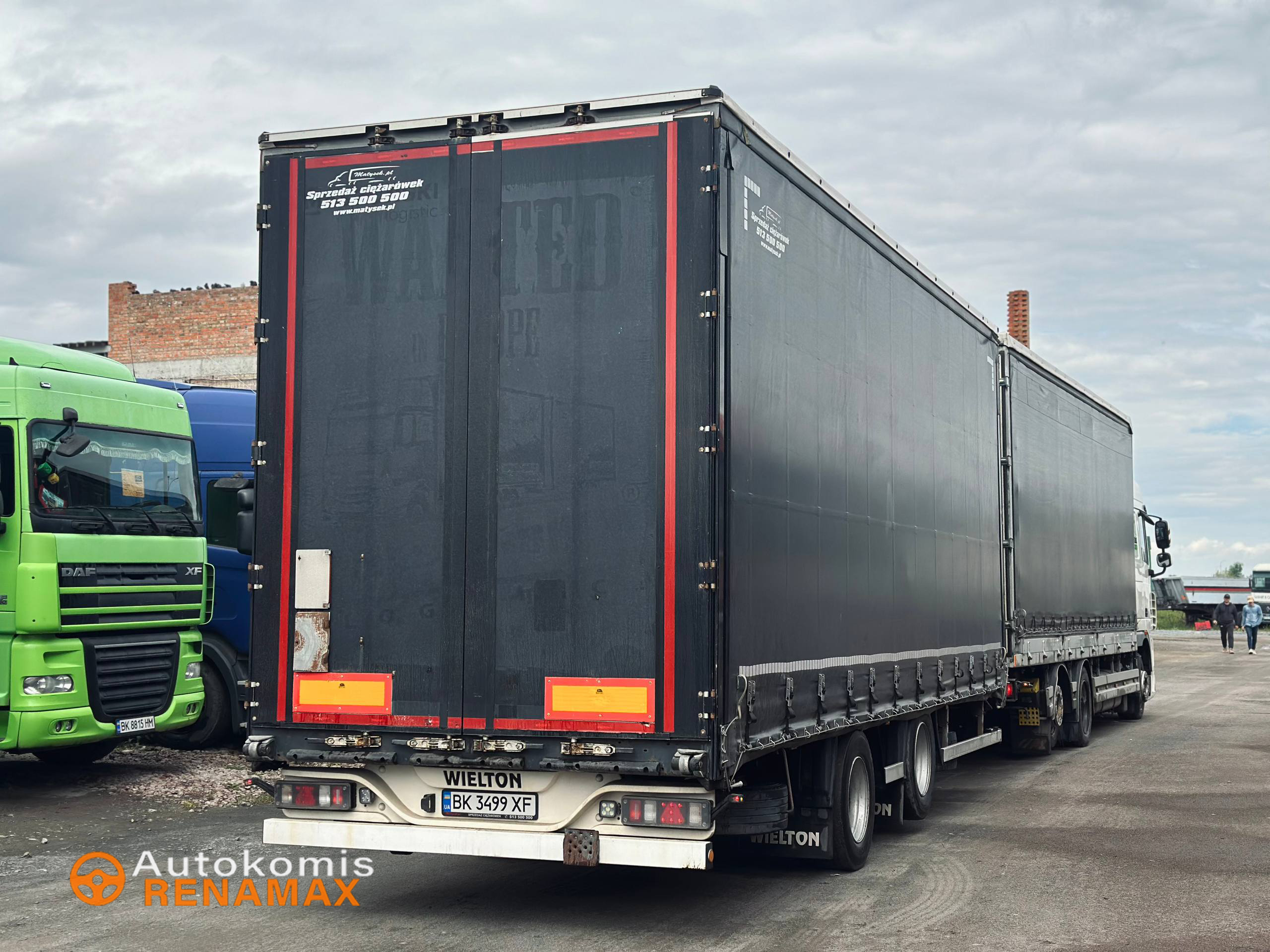 Тентований DAF XF 105.510 FAR