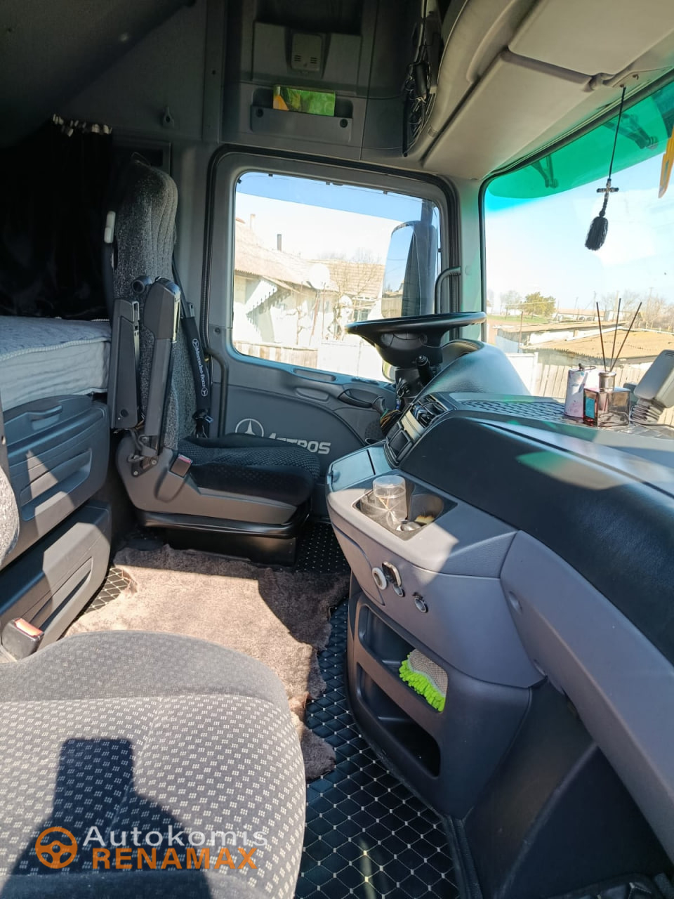 Тентований Mercedes-Benz ACTROS 2544 L