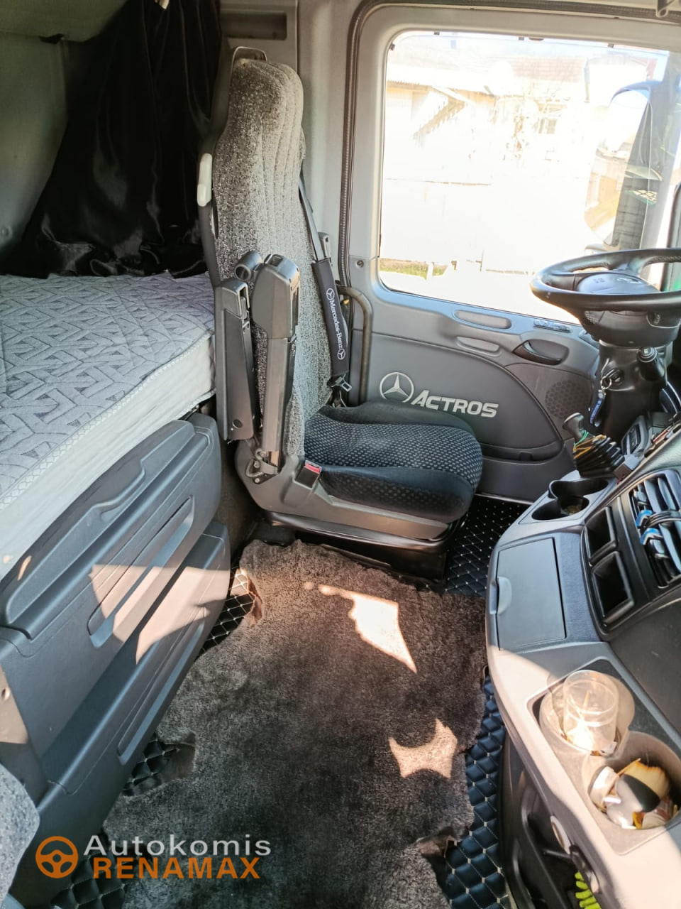Тентований Mercedes-Benz ACTROS 2544 L