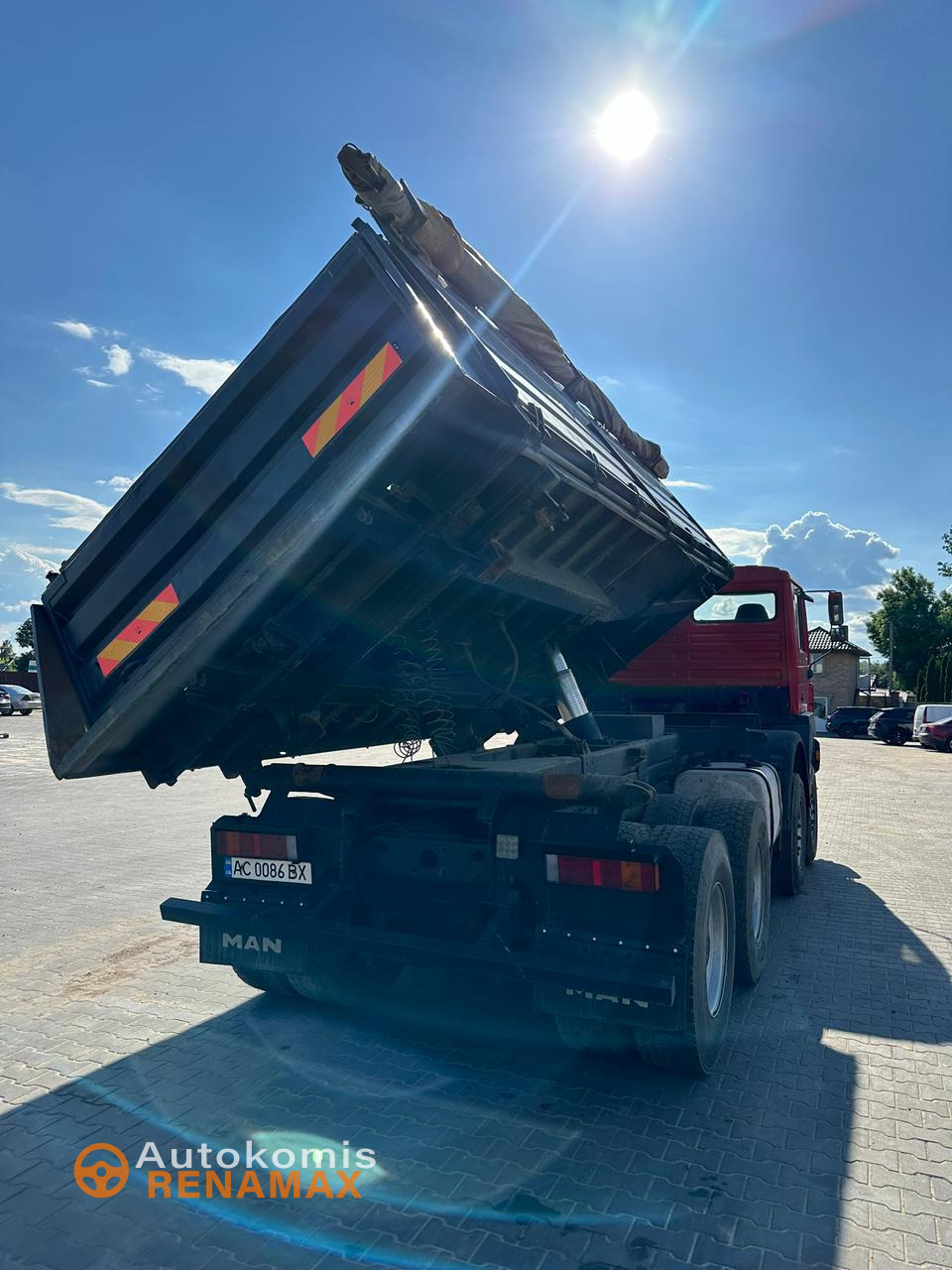 Самоскид MAN Comandor F2000