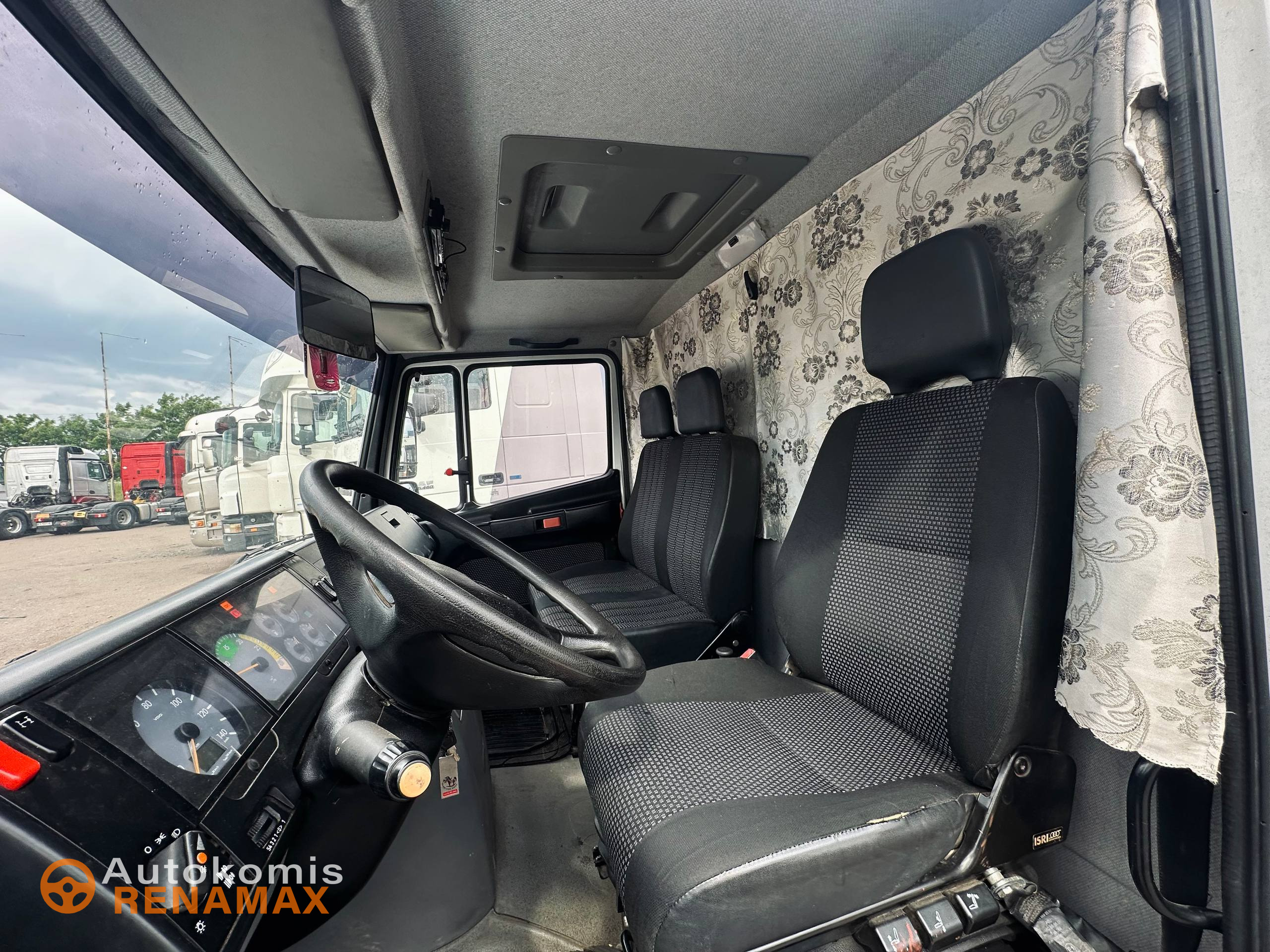 Самоскид Mercedes-Benz Vario 816 D