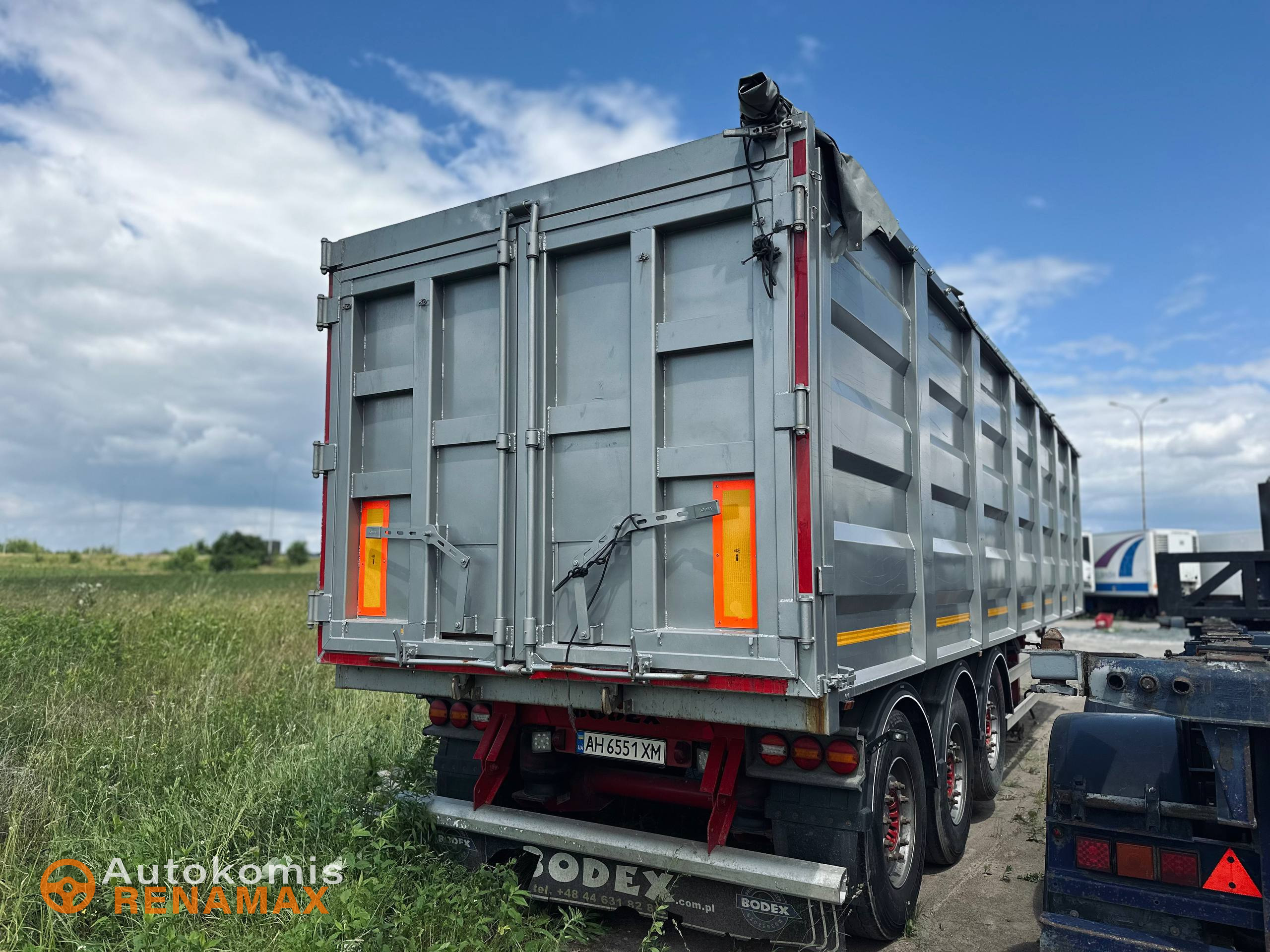 Самоскид Bodex