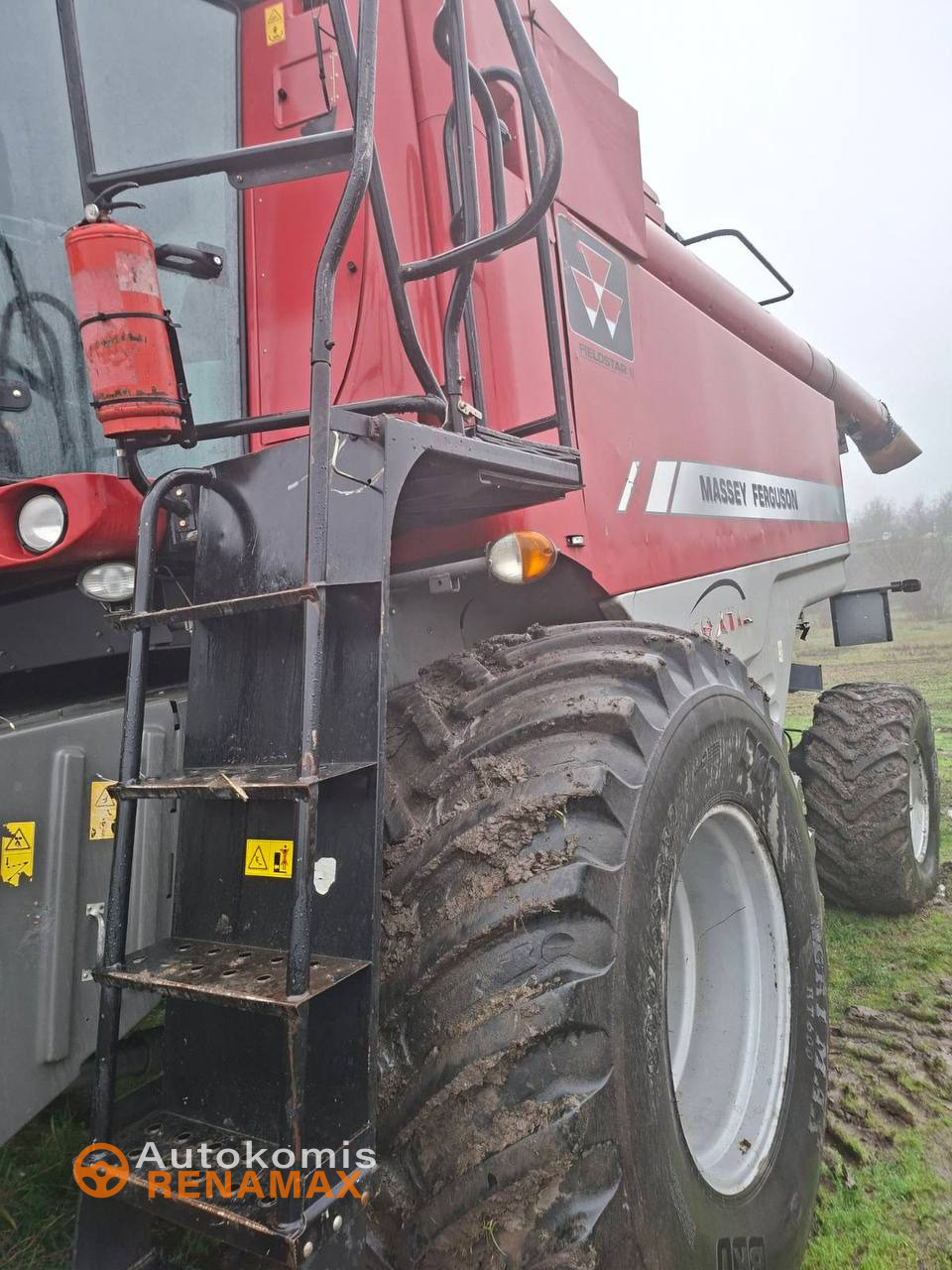 Комбайн Massey Ferguson 9895