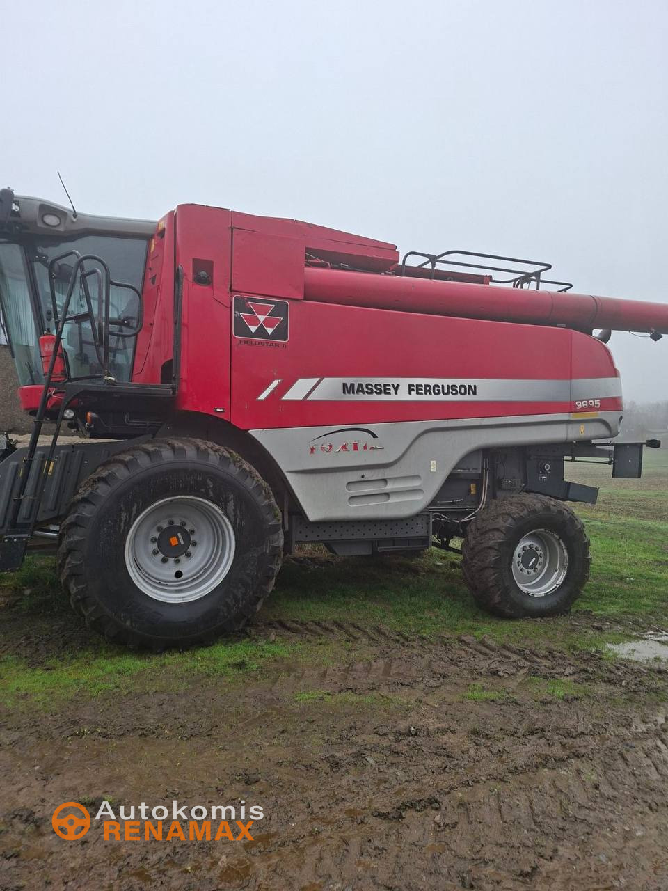 Комбайн Massey Ferguson 9895
