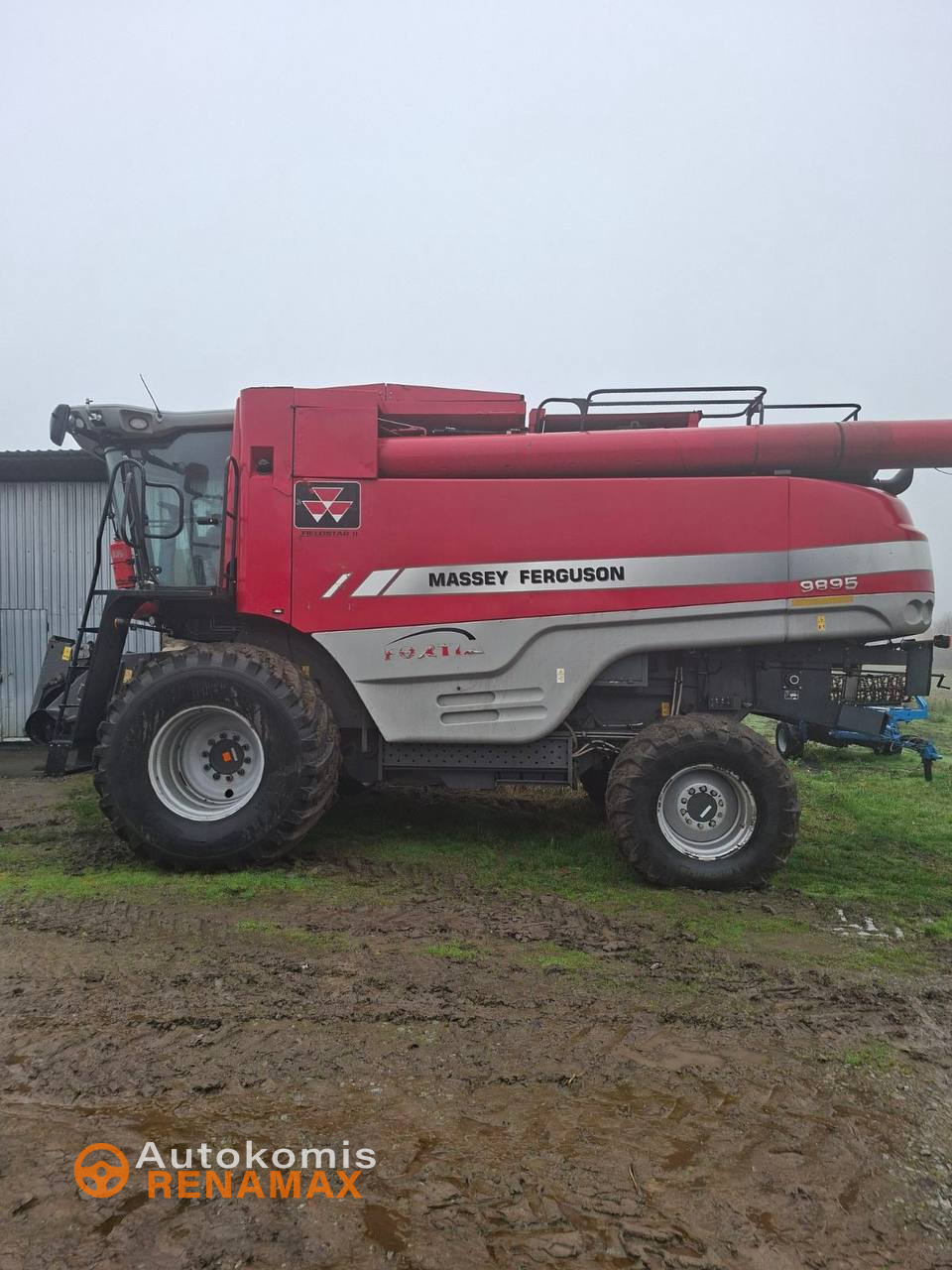 Комбайн Massey Ferguson 9895