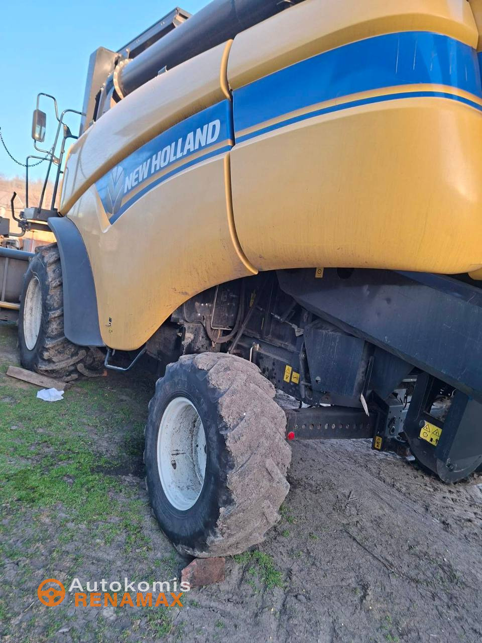 Комбайн New Holland СХ 6090