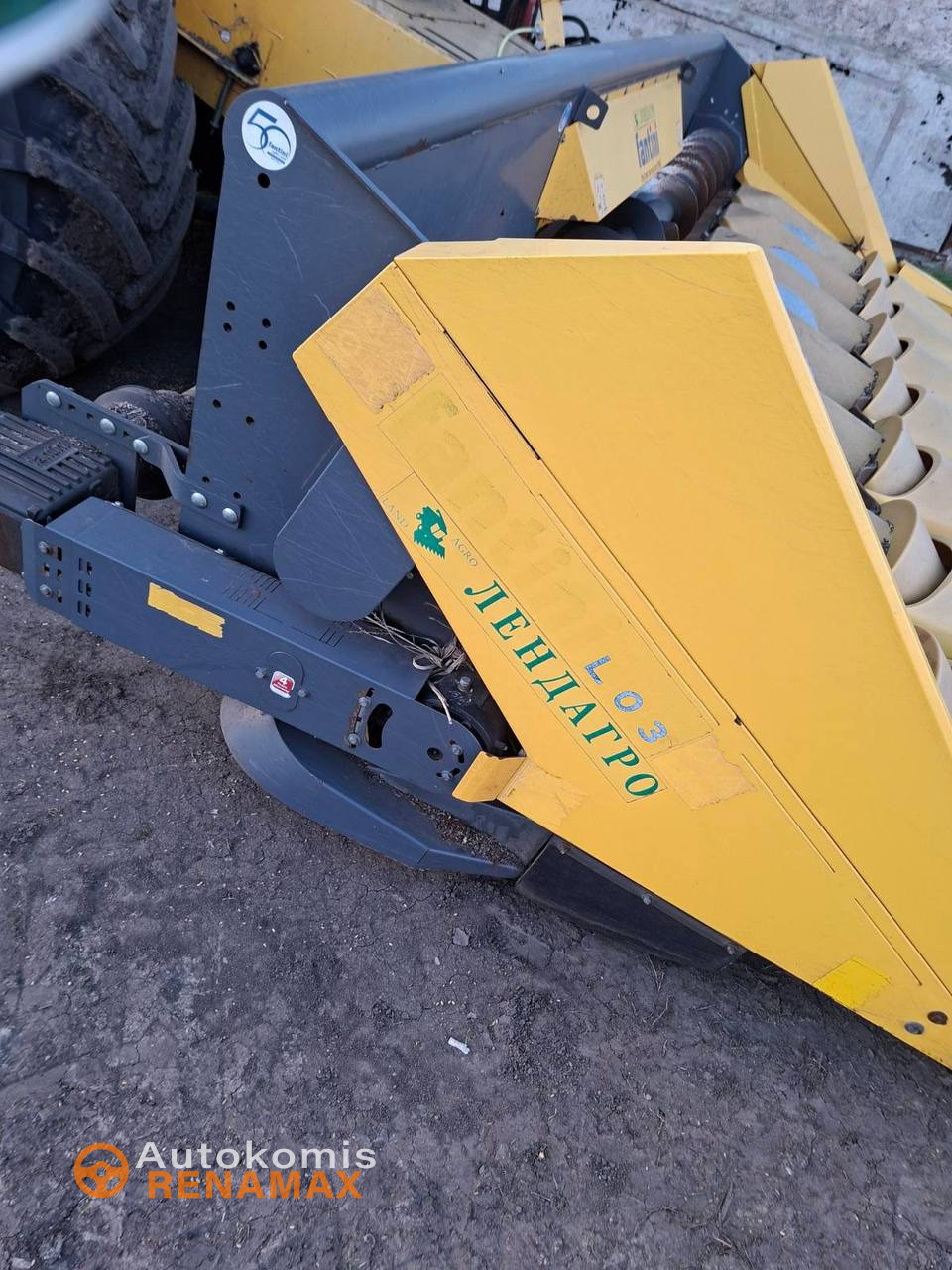 Комбайн New Holland СХ 6090