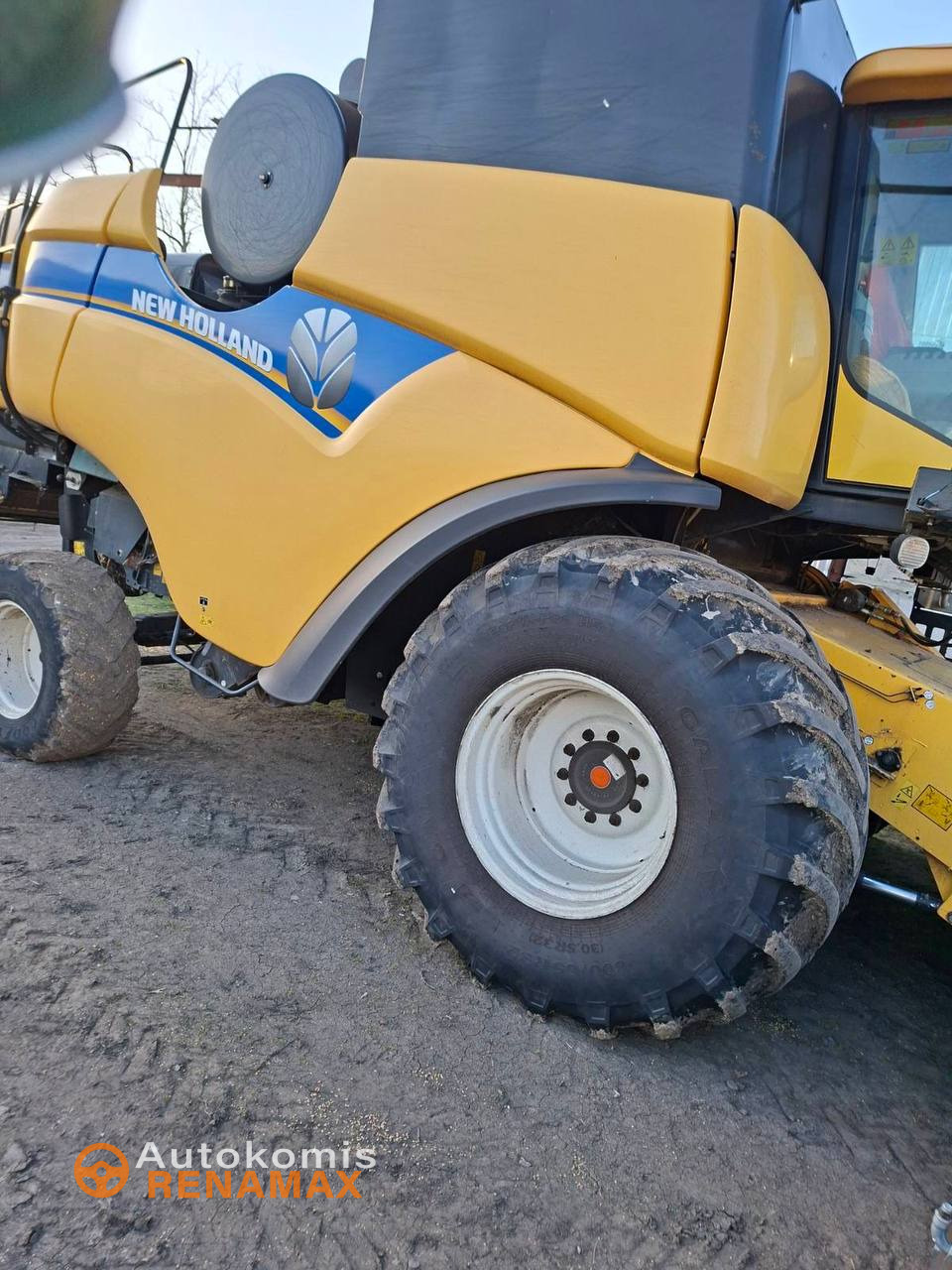 Комбайн New Holland СХ 6090