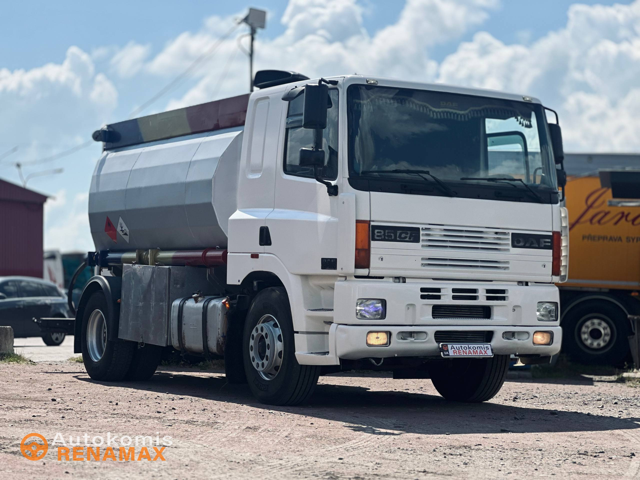 Цистерна DAF CF 85.380