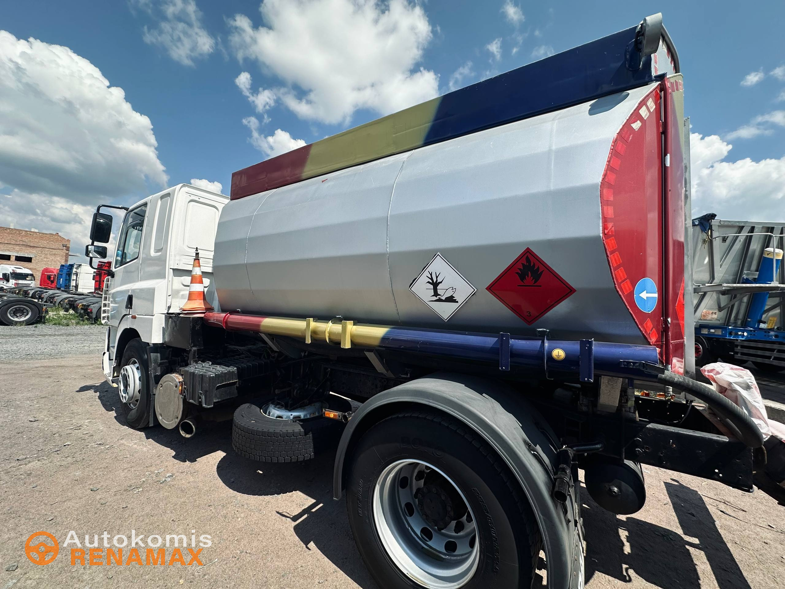 Цистерна DAF CF 85.380