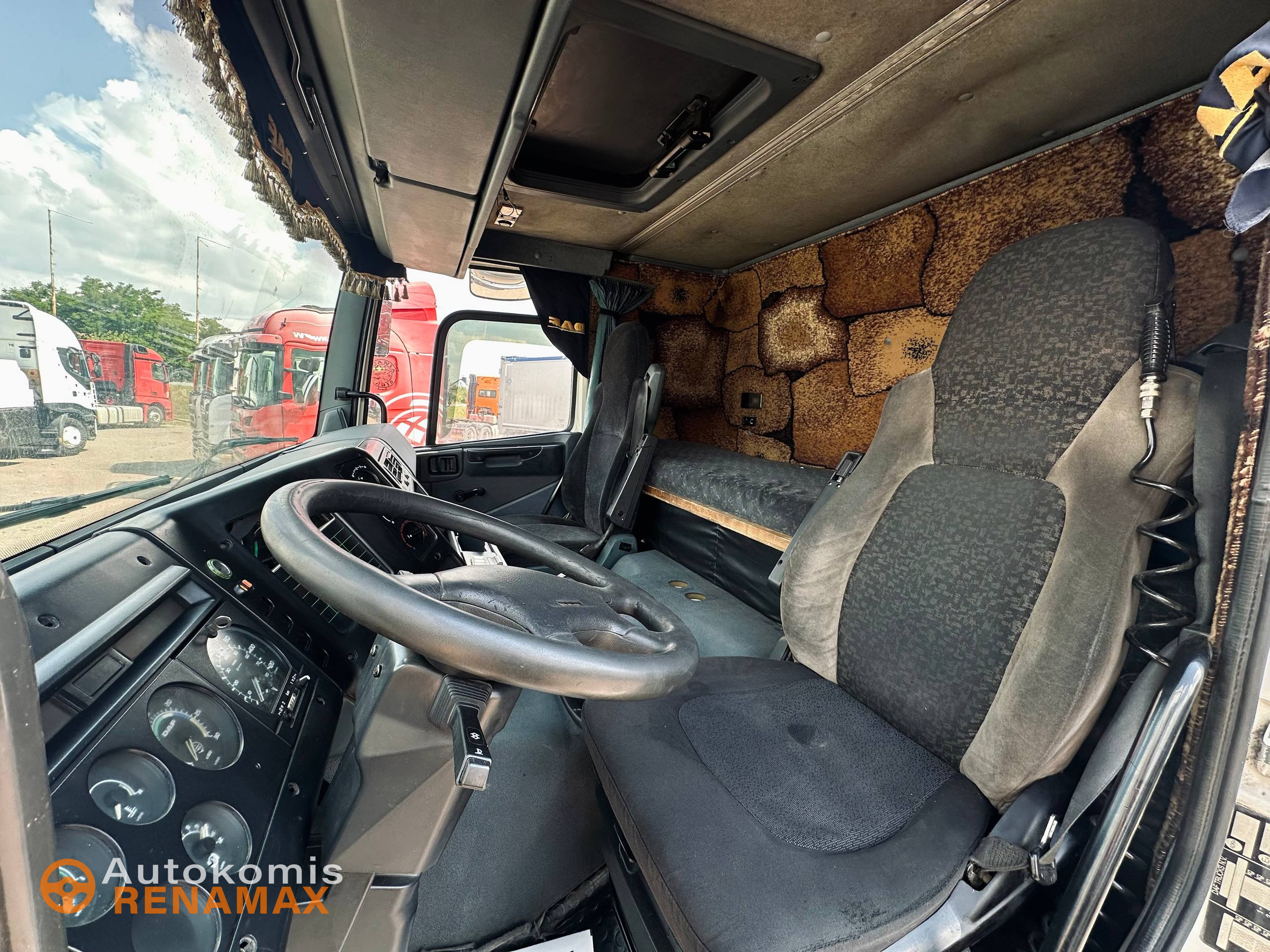 Цистерна DAF CF 85.380